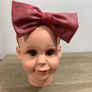 Red Shimmer Bow